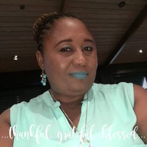 Meet your Posher, Gloria